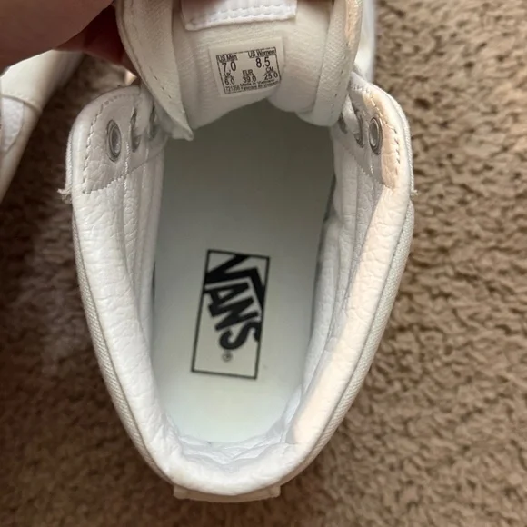 Vans - Picture 5 of 5